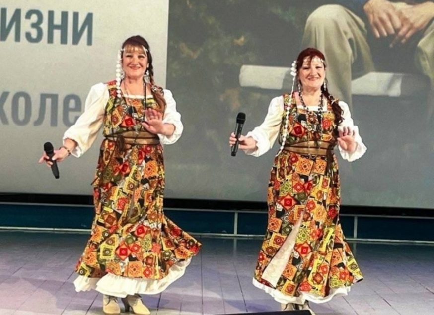 15 апреля в ККК «Современник» прошёл второй городской конкурс позитивного образа жизни для людей старшего поколения «Позитив в серебре»