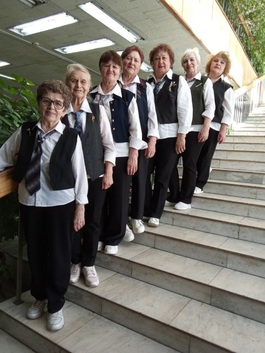 Коллектив ТОС &laquo;Володарец&raquo; &laquo;В кругу друзей&raquo; выступил с концертом на одной из площадок города