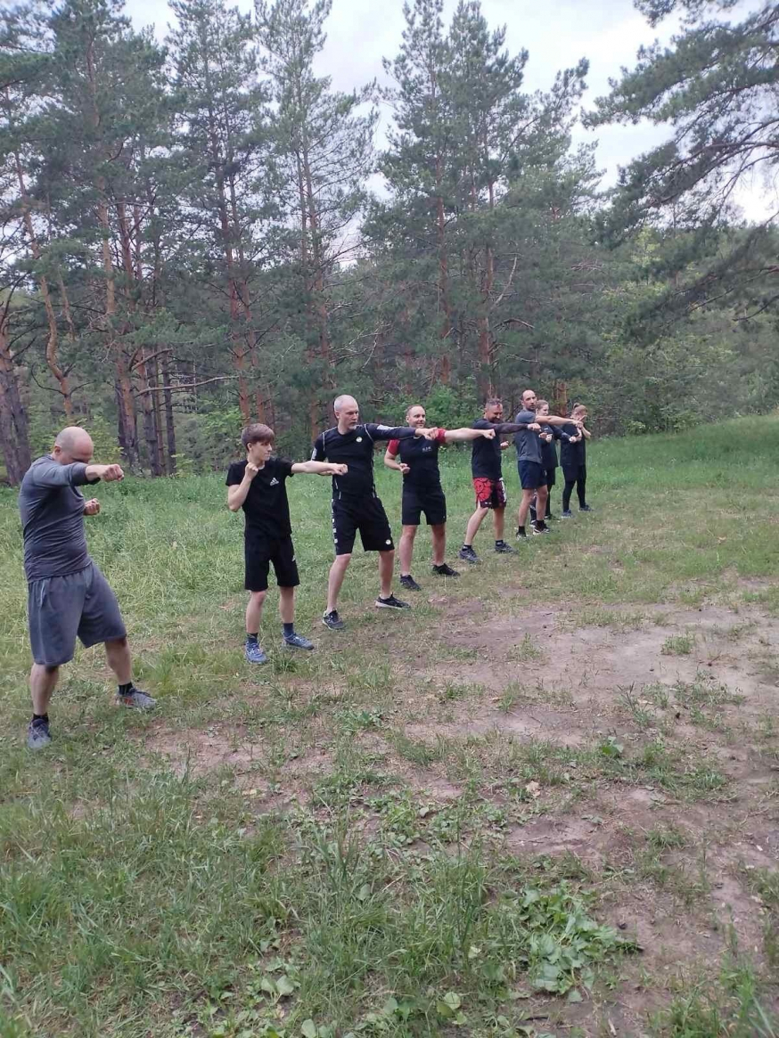 Тренировки по комплексному бою Тсу Шин Ген на свежем воздухе