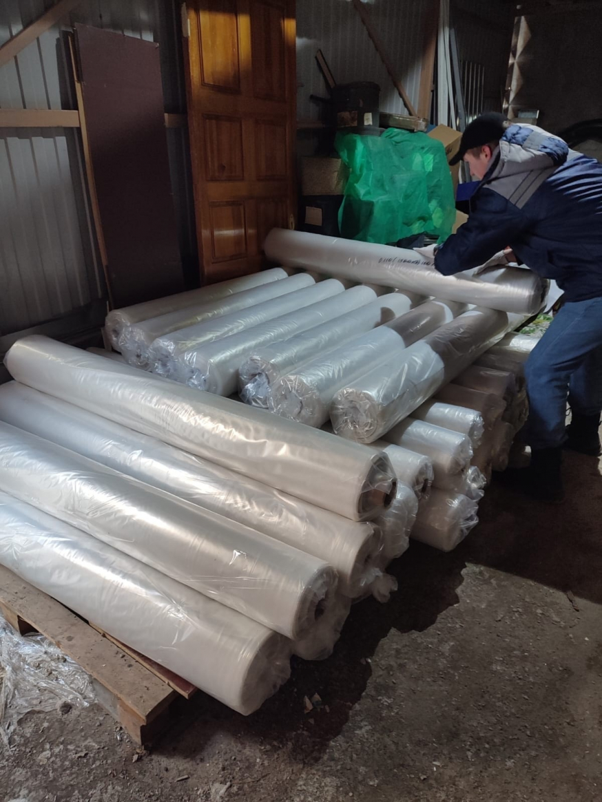 В спортклуб "Володарец" продолжает поступать гуманитарная помощь