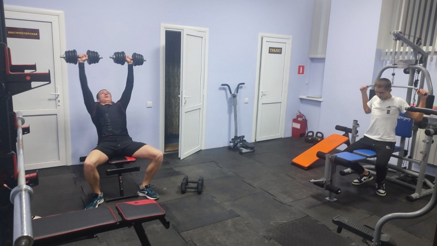 Занимаемся на тренажерах