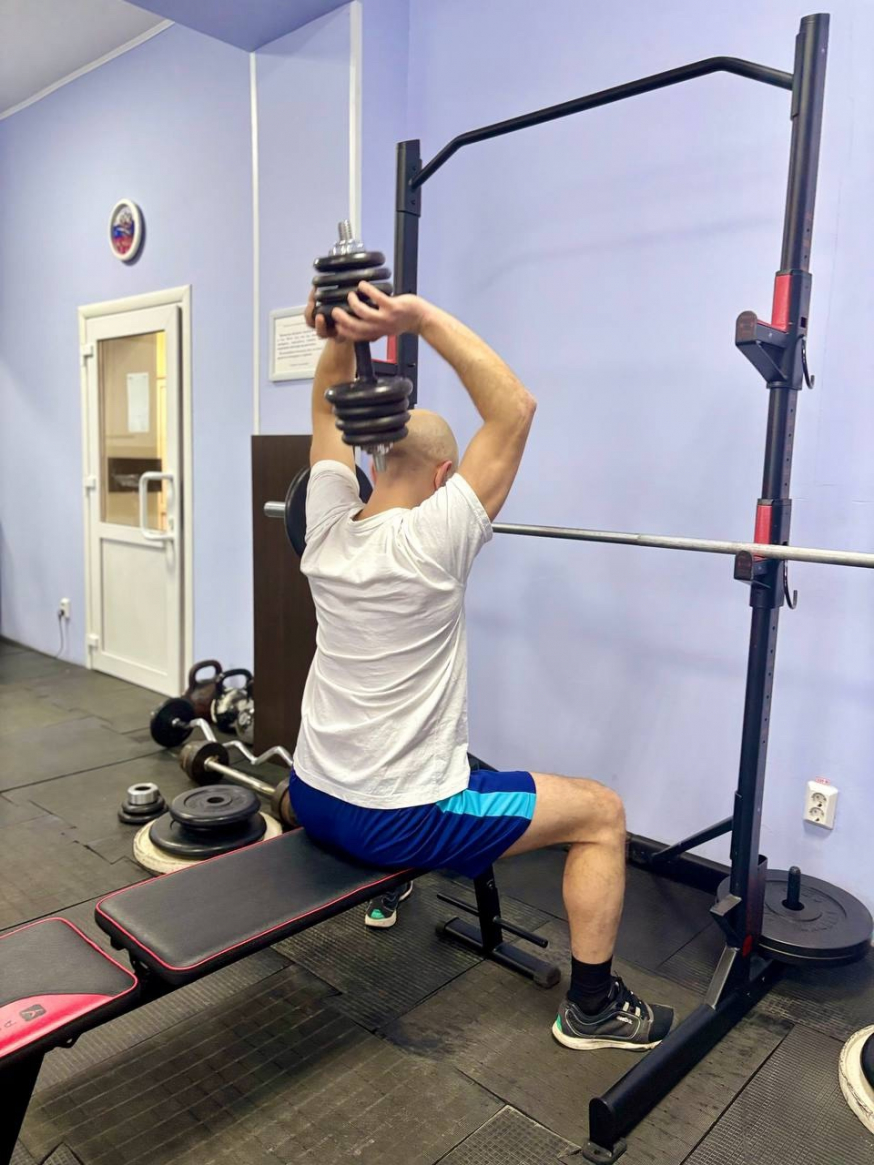 Наши ребята в спортклубе "Володарец" &mdash; пример регулярности и упорства!