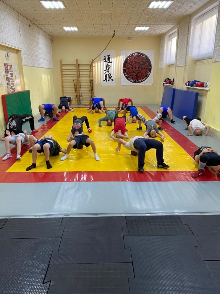 В Володарце прошли занятия по вольной борьбе