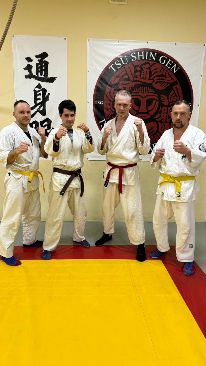 Занятия комплексным боем Тсу Шин Ген