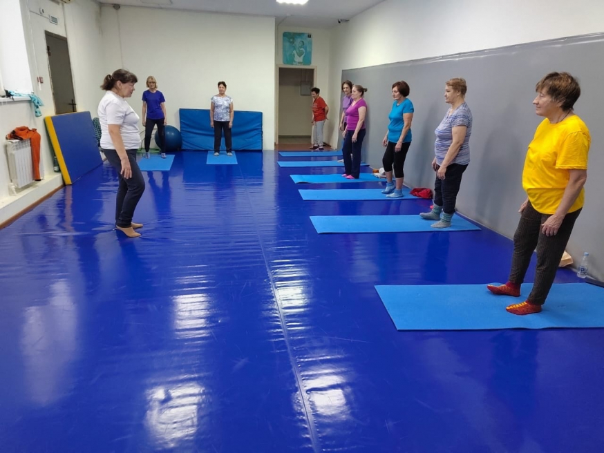 Адаптивная физкультура для жителей ТОС &laquo;Володарец&raquo;