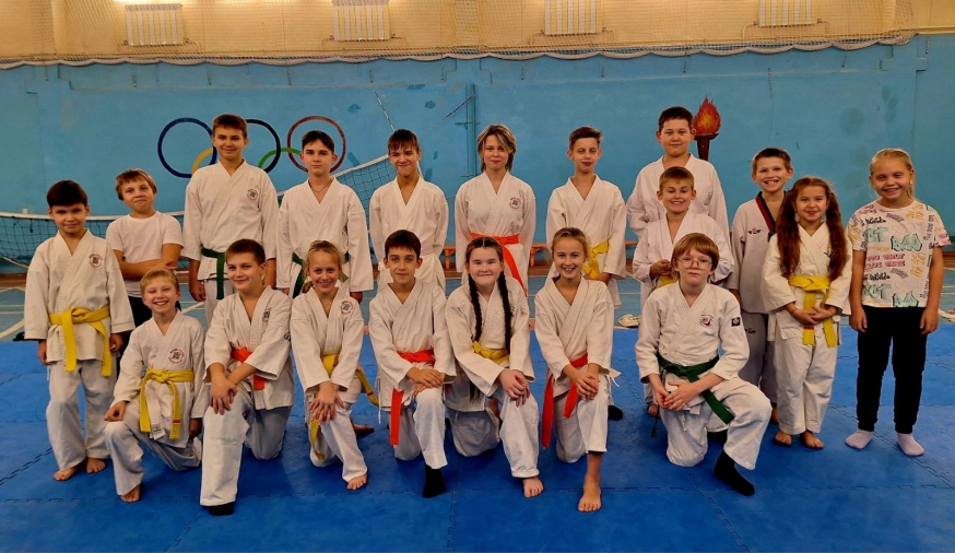 Тренировки в детской группе айкидо идут полным ходом