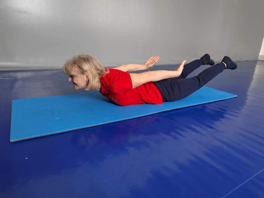 Продолжаются занятия по адаптивной физкультуре