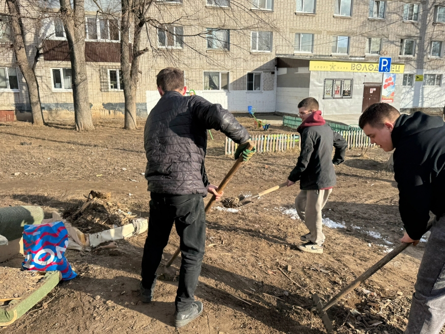 Субботники начались!