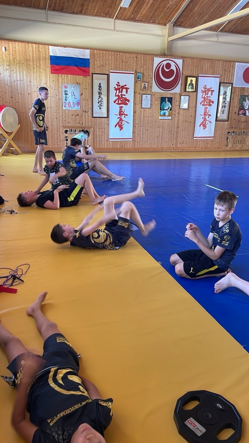 В ТОС &laquo;Володарец&raquo; прошла замечательная тренировка по карате для детей, которая подарила много радости и энергии!