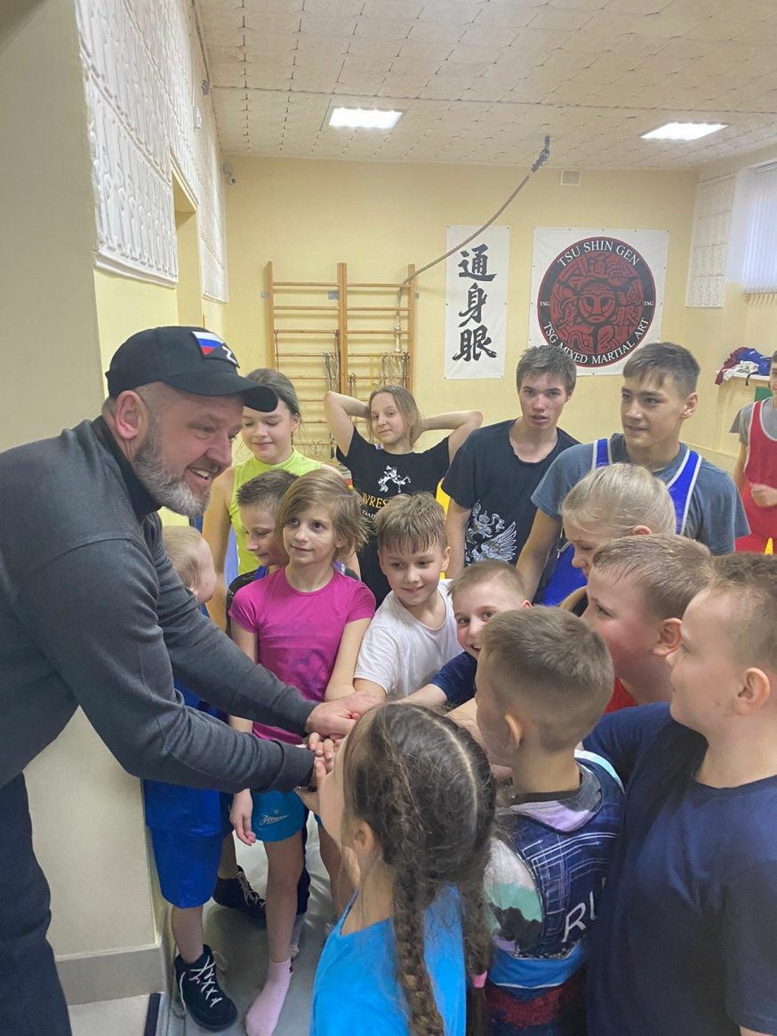 В спортклубе &laquo;Володарец&raquo; прошёл турнир, посвящённый годовщине воссоединения Крыма с Россией