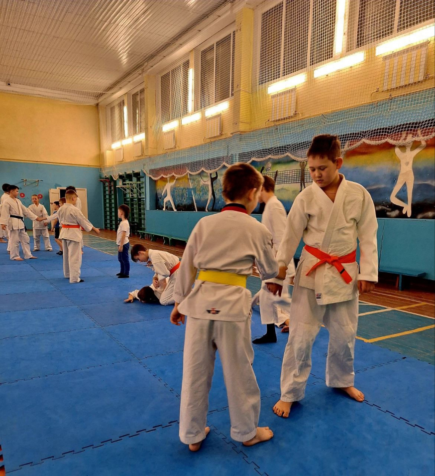 В спортклубе «Володарец» продолжаются занятия детской группы айкидо
